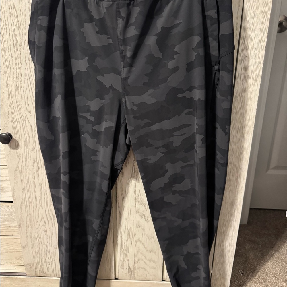 Women’s lululemon Black Camo Joggers